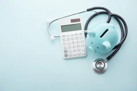 皮膚科のオンライン診察は料金が高いのか